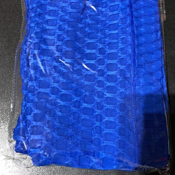 Textured scrunch butt leggings with pockets - Picture 2 of 2